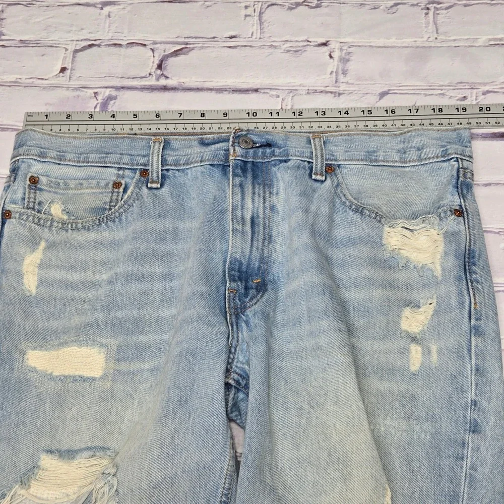 Y2K Levi's 511 Denim Shorts Light Wash Distressed Raw Hem Streetwear Mens 38